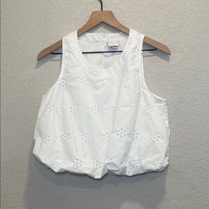 a new day White Eyelet Bubble Hem Tank Top Large